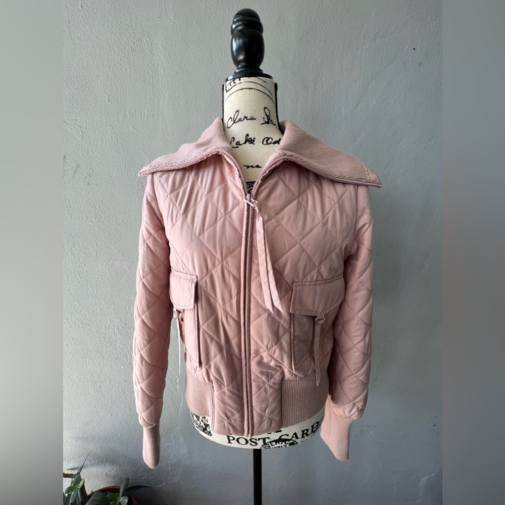 VINTAGE BCBG light puffer coat size M